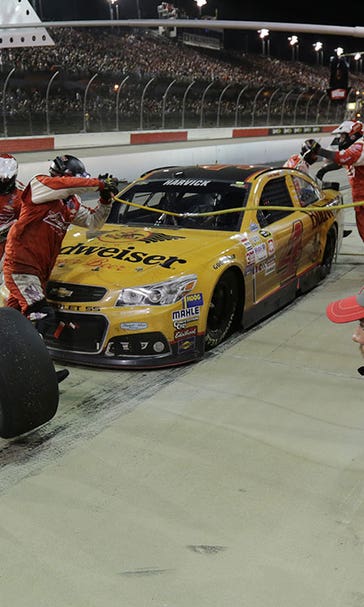Slow pit stop takes Harvick out of contention at Darlington